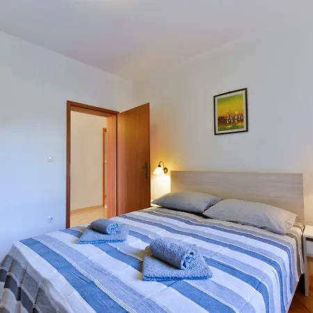 Haustierfreundliches Nur 250 Meter Zum Mit Waschmaschine, Grill, Wifi Apartman
